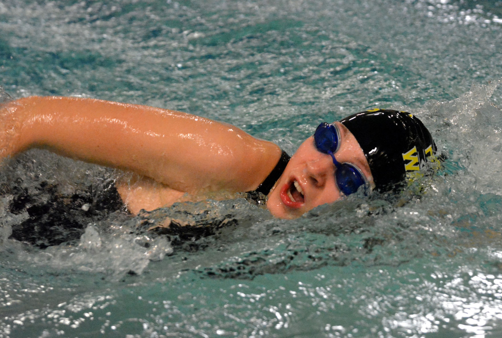 021920-pe-spt-swm-200freerel-houchin.JPG